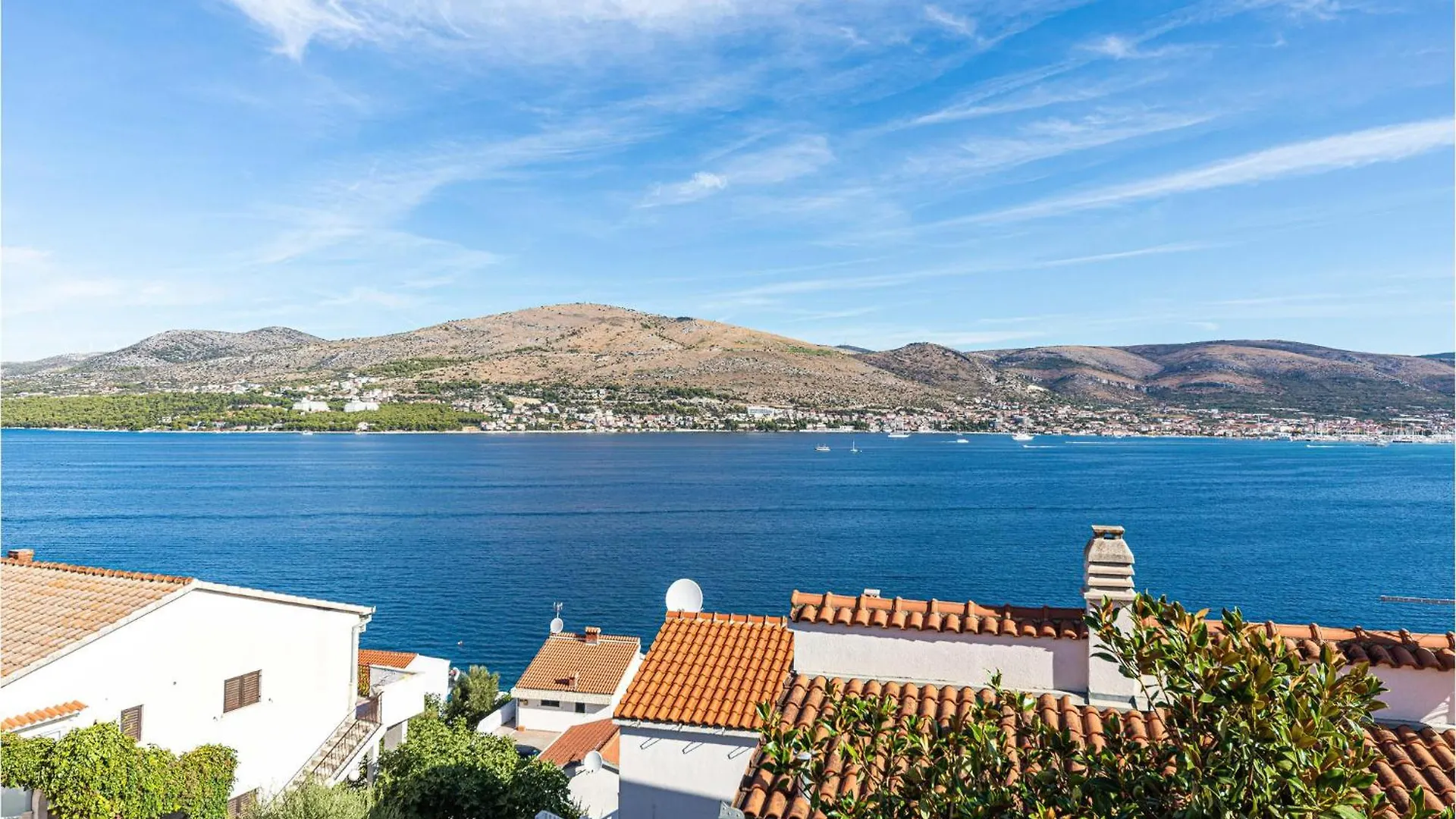 1 Bedroom Gorgeous Apartment In Okrug Donji Donji Okrug  Croatia